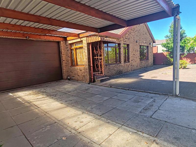 To Let 3 Bedroom Property for Rent in Kenwyn Western Cape